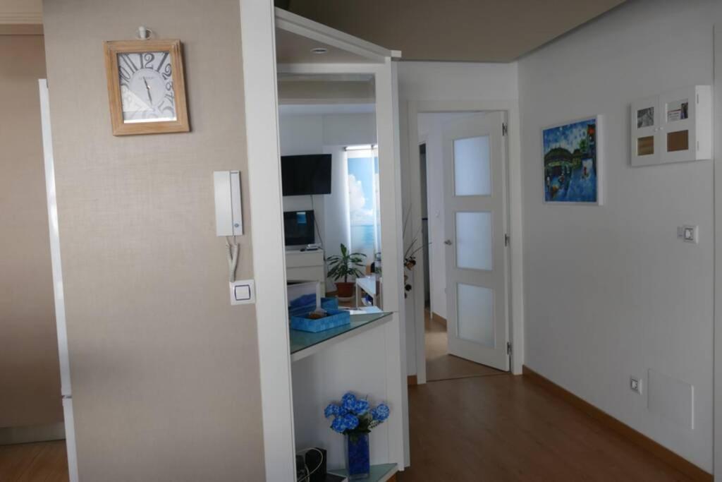 Piso En Santa Cristina, A 150 M De La Playa Apartment Oleiros Exterior photo